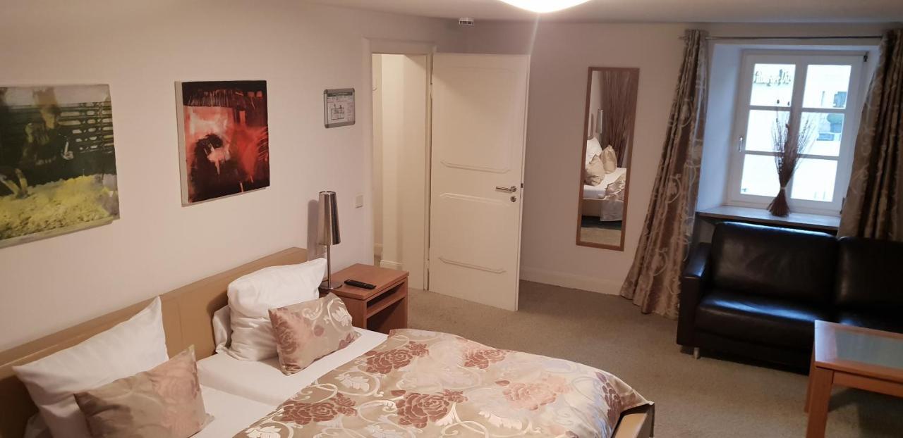Zum Simonbraeu Otel Bitburg Dış mekan fotoğraf